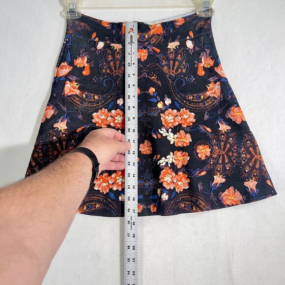 bebe x Naven Mini-Skirt Woman's Medium Floral Paisley STRETCHY Unlined Zipper - Picture 6 of 16